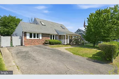 9 Violet, Levittown, PA 19057 - Photo 2
