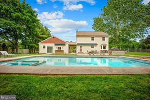 290 Foxcroft Dr, Warminster, PA 18974 - Photo 82