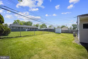 264 Goldenridge Dr, Levittown, PA 19057 - Photo 22