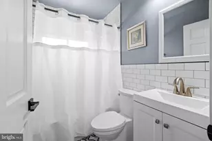 264 Goldenridge Dr, Levittown, PA 19057 - Photo 14