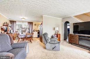 176 Cobalt Ridge Dr S, Levittown, PA 19057 - Photo 6