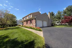 129 South Dr, Newtown, PA 18940 - Photo 32