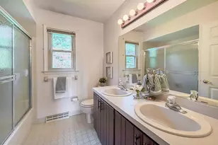 129 South Dr, Newtown, PA 18940 - Photo 24