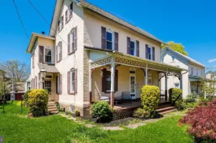 139 W Main St, Silverdale, PA 18962 - Photo 2