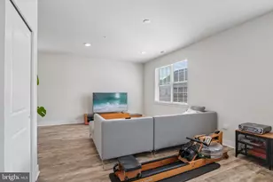 142 Fleet Ct, Bensalem, PA 19020 - Photo 6