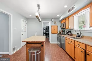 304 W Highland Ave, Langhorne, PA 19047 - Photo 14