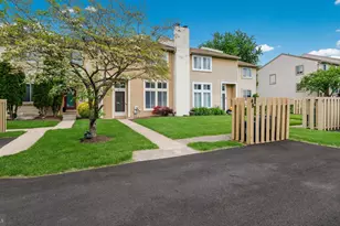 48 Cartlane Cir, Chalfont, PA 18914 - Photo 1