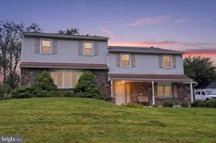 647 Middle Holland Rd, Southampton, PA 18966 - Photo 1
