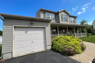 108 Parkside Dr, Dublin, PA 18917 - Photo 1