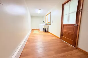 2392 E Ave, Levittown, PA 19056 - Photo 18