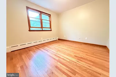 2392 E Avenue, Levittown, PA 19056 - Photo 6