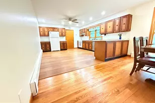 2392 E Ave, Levittown, PA 19056 - Photo 14
