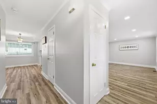 1942 Oakford Ave, Feasterville-Trevose, PA 19053 - Photo 10