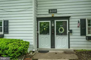 207 Yardley Commons, Yardley, PA 19067 - Photo 2