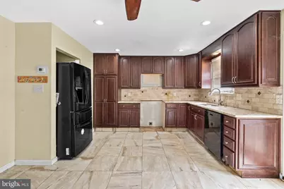 6998 Headley Court, Levittown, PA 19057 - Photo 8