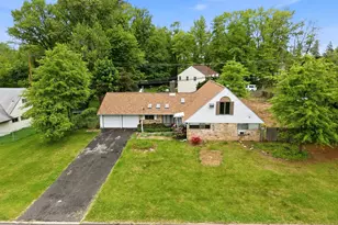 82 Forsythia Dr E, Levittown, PA 19056 - Photo 40