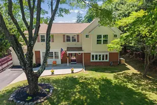 244 Wisteria Dr, Southampton, PA 18966 - Photo 2