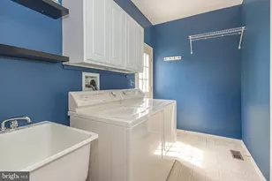 1021 Bartram Ln, Quakertown, PA 18951 - Photo 28