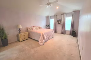 1021 Bartram Ln, Quakertown, PA 18951 - Photo 8