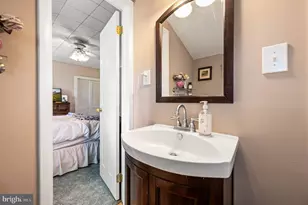 105 Village Dr, Feasterville-Trevose, PA 19053 - Photo 22