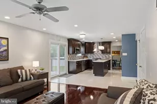 2637 Woodsview Dr, Bensalem, PA 19020 - Photo 12