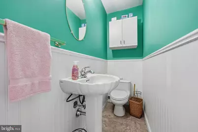 442 Lakeside Drive, Levittown, PA 19054 - Photo 12
