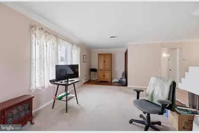 442 Lakeside Drive, Levittown, PA 19054 - Photo 10