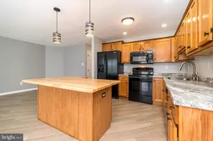 910 Vine St, Perkasie, PA 18944 - Photo 4