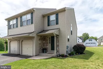 910 Vine Street, Perkasie, PA 18944 - Photo 2