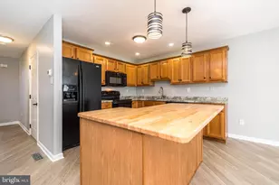 910 Vine St, Perkasie, PA 18944 - Photo 4