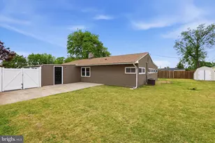 72 Lavender Ln, Levittown, PA 19054 - Photo 26
