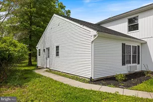 271 Stoopville Rd, Newtown, PA 18940 - Photo 2