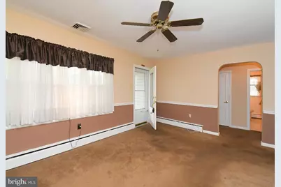 1604 N Meadowbrook Road, Feasterville-Trevose, PA 19053 - Photo 8