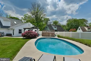 2 Jollybrook Rd, Levittown, PA 19056 - Photo 42