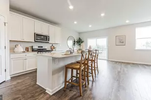 531 Trolley Ln, Sellersville, PA 18960 - Photo 6
