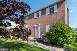 207 Hickory Dr, Quakertown, PA 18951 - Photo 1