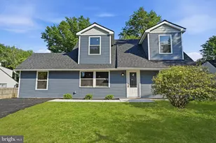 22 Peppermint Rd, Levittown, PA 19056 - Photo 1