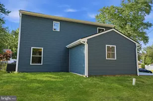 22 Peppermint Rd, Levittown, PA 19056 - Photo 34