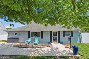 14 Hemlock Rd, Levittown, PA 19056 - Photo 30