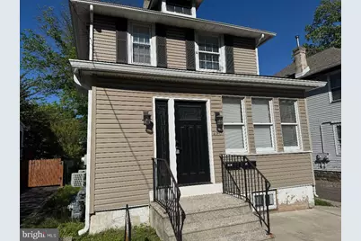 130 N Pennsylvania Avenue N, Morrisville, PA 19067 - Photo 1