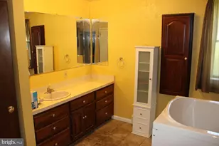 223 Rosewood Ave, Langhorne, PA 19047 - Photo 14