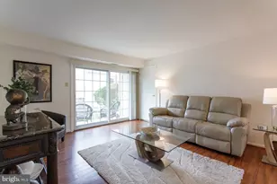 1607 Society Pl, Newtown, PA 18940 - Photo 2