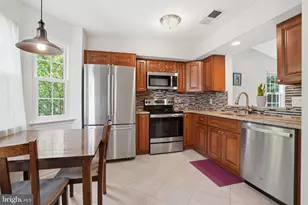 242 Sassafras Ct, Warrington, PA 18976 - Photo 10