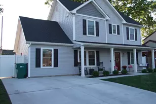 37 Narcissus Ln, Levittown, PA 19054 - Photo 2