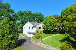 800 Bluebell Rd, Warminster, PA 18974 - Photo 2