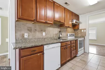 284 N Olds Boulevard, Fairless Hills, PA 19030 - Photo 8
