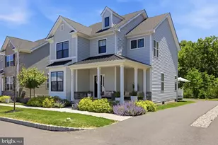4906 Franklin Cir, Pipersville, PA 18947 - Photo 2