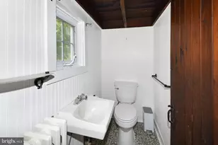966 Paige Ct, Feasterville-Trevose, PA 19053 - Photo 22
