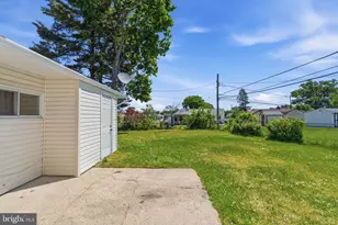 54 Freedom Ln, Levittown, PA 19055 - Photo 20