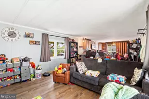 302 Wilson Dr, Fairless Hills, PA 19030 - Photo 6